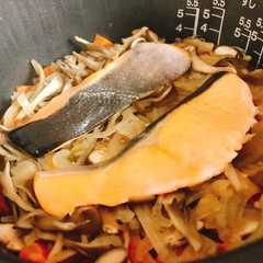 こなべっちde鮭の炊き込みご飯-レシピのメイン写真
