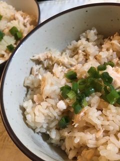 ポン酢一本!鮭と帆立の炊き込みご飯-レシピのメイン写真