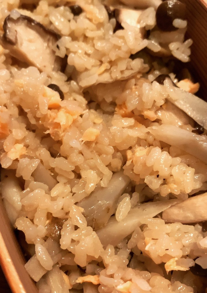 きのこと鮭の炊き込みご飯-レシピのメイン写真