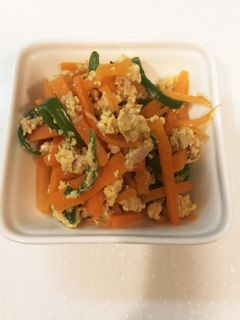 簡単★にんじんとピーマンのツナと卵炒め-レシピのメイン写真