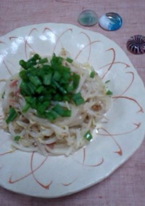 こっくり♪もやしの梅バター和え-レシピのメイン写真