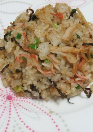 カニカマと塩昆布の青じそドレ炒飯-レシピのメイン写真