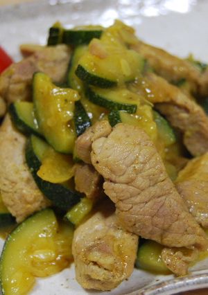 ズッキーニと豚ロース肉のカレー炒め-レシピのメイン写真