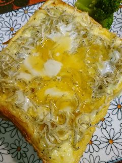 しらすeggトースト-レシピのメイン写真