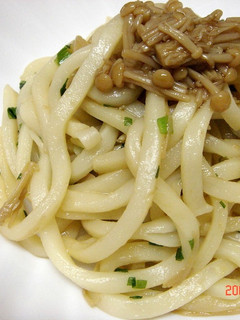 なめたけ&バター醤油で焼きうどん-レシピのメイン写真
