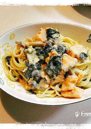 鮭とほうれん草のクリームパスタ-レシピのメイン写真