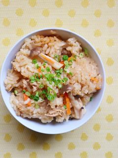 簡単!シーチキンとしめじの炊き込みご飯-レシピのメイン写真
