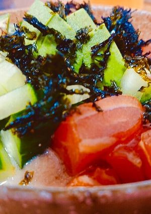 とろろとサーモンとポリポリ野菜の乗っけ丼-レシピのメイン写真