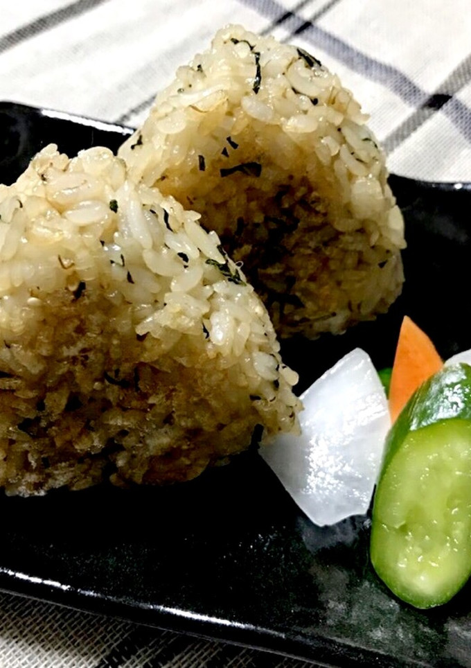 残りご飯は焼きおにぎり(冷凍保存)-レシピのメイン写真