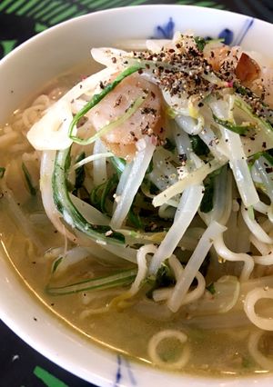 サッポロ一番 塩もやし らーめん！-レシピのメイン写真