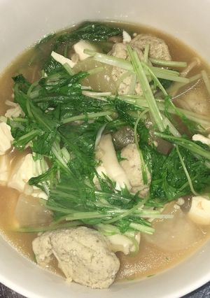 山椒風味の鶏団子と大根の豚骨スープ-レシピのメイン写真