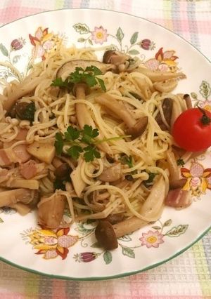 きのこパスタ(いろいろきのこの蒸し煮)-レシピのメイン写真