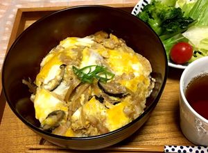 椎茸の旨味で☆豚バラとごぼうの卵とじ丼-レシピのメイン写真