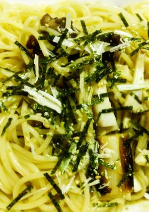 塩焼き鳥載せ、わさび風味のパスタ-レシピのメイン写真