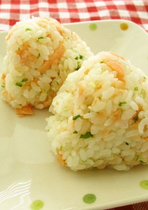 【バランス】鮭入り菜めしおにぎり-レシピのメイン写真
