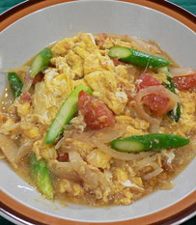 トマトとグリーンアスパラの中華風卵炒め by Dr仁平 【クックパッド