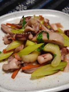 イカとセロリのしょっつる炒め-レシピのメイン写真