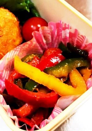 彩り鮮やか＊冷凍パプリカのバター醤油炒め-レシピのメイン写真