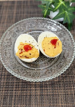 旨味濃厚！ドライトマトのデビルドエッグ-レシピのメイン写真