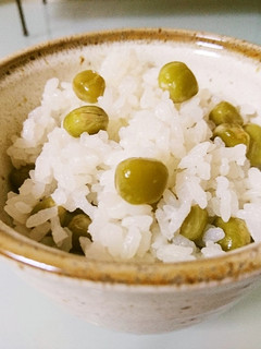 グリーンピースの缶詰で簡単に作れる豆ご飯-レシピのメイン写真