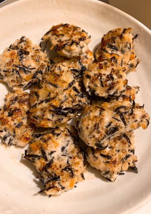 離乳食後期手づかみ♪ひじきの肉団子-レシピのメイン写真