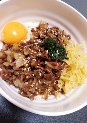 肉そぼろ温玉うどん-レシピのメイン写真