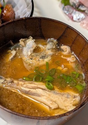 鯵アラをじっくり煮込んで激うま味噌汁-レシピのメイン写真