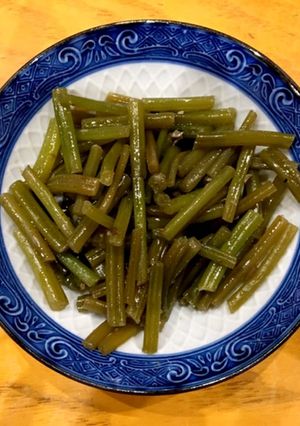 イモヅル(フキ)の炒め煮-レシピのメイン写真