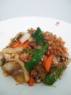 簡単に♪春雨と豚ひき肉のピリ辛炒め-レシピのメイン写真