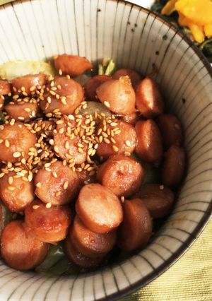 隠れレタスのソーセージ丼-レシピのメイン写真