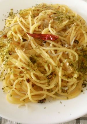 釜揚げしらすと青のりのペペロンチーノ♪-レシピのメイン写真