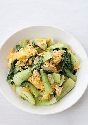 簡単な一品【青梗菜と卵の塩炒め】-レシピのメイン写真