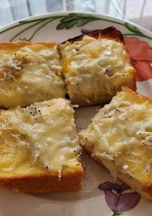 子供も大好き♪簡単しらすチーズトースト-レシピのメイン写真