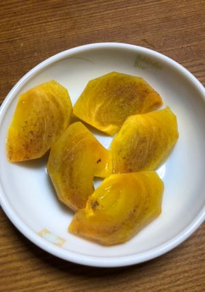 超簡単！クセになる食感！トロッと蒸し柿！-レシピのメイン写真
