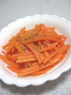 簡単☆人参の麺つゆバター炒め♪-レシピのメイン写真