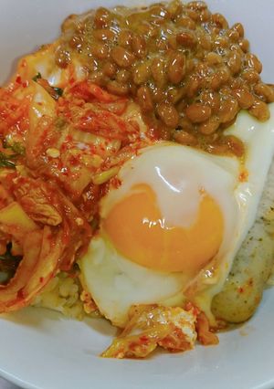 目玉焼き納豆丼-レシピのメイン写真