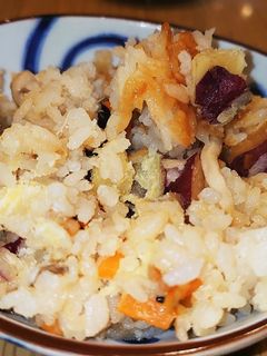 【秋味】さつまいもときのこの炊き込みご飯-レシピのメイン写真
