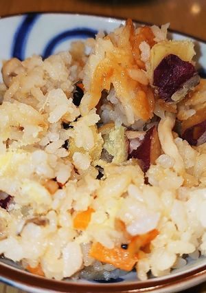 【秋味】さつまいもときのこの炊き込みご飯-レシピのメイン写真