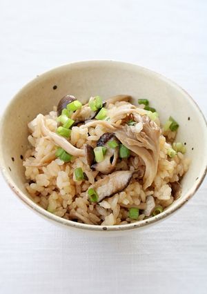 定番♪【柚子胡椒キノコの炊き込みご飯】-レシピのメイン写真