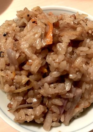 おかきで♪根菜と鯖のおこわ風炊き込みご飯-レシピのメイン写真