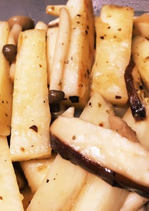 長いもときのこのバターしょうゆ炒め-レシピのメイン写真