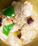 全てレンジ鶏胸肉根菜の坦々ごま炒め煮