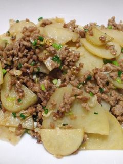 じゃがいもとひき肉炒め-レシピのメイン写真