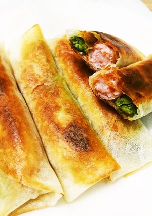 アスパラとウインナーの焼き春巻き-レシピのメイン写真