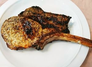 骨付きポークロースグリル。マスタードで!-レシピのメイン写真