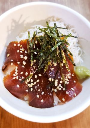 我が家の甘め漬け丼♪さしみ醤油で-レシピのメイン写真