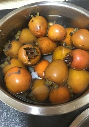 柿の渋抜き お湯だけ簡単-レシピのメイン写真