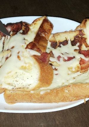 フレンチトースト ベーコン&チーズのせ-レシピのメイン写真