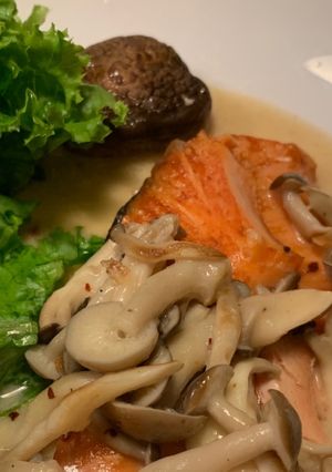 シャケのクリームキノコソースかけ-レシピのメイン写真