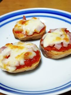 ピザトースト-レシピのメイン写真